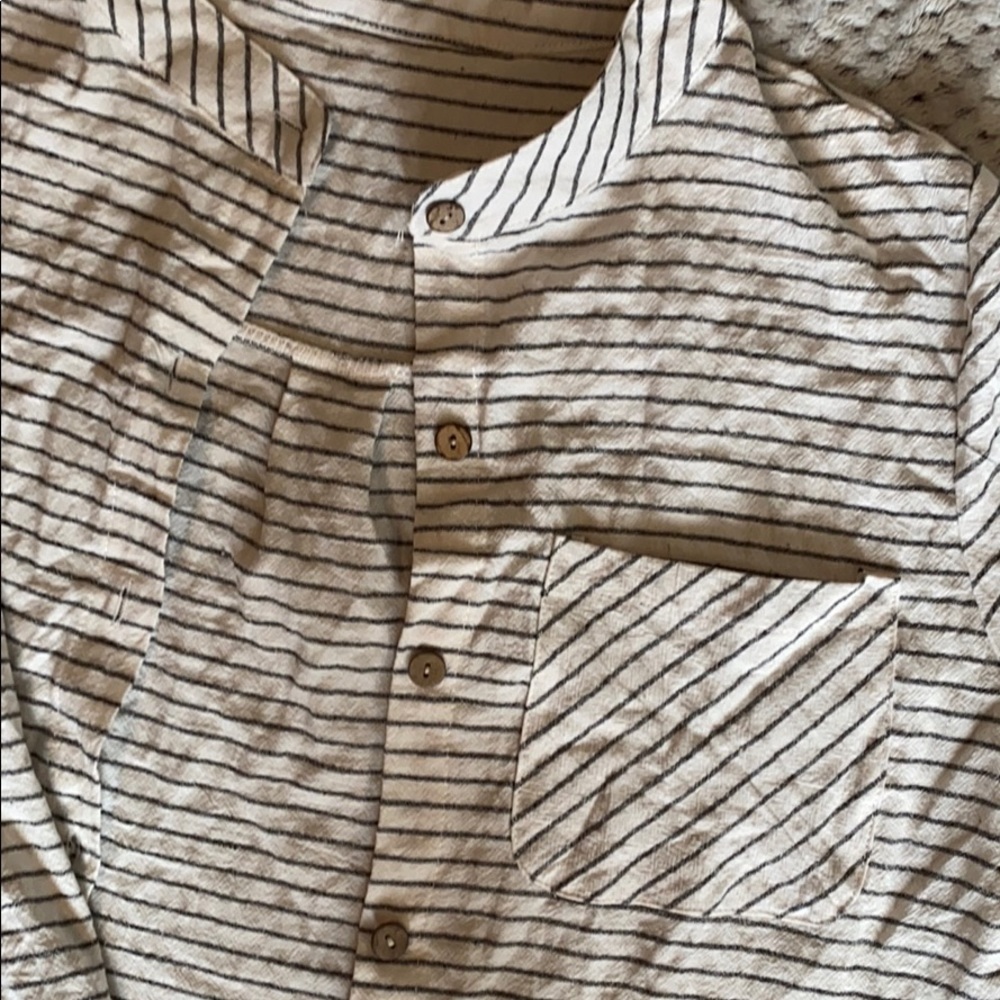 Shirt - Picture 2 of 4